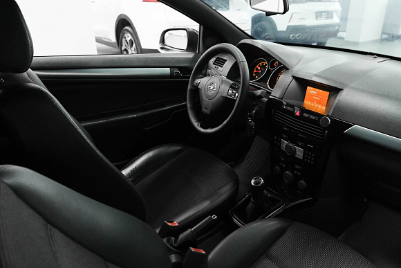 Opel Astra, 2007 года, пробег 251460 км
