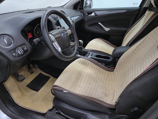 Ford Mondeo Ambiente, 2011 года, пробег 186813 км