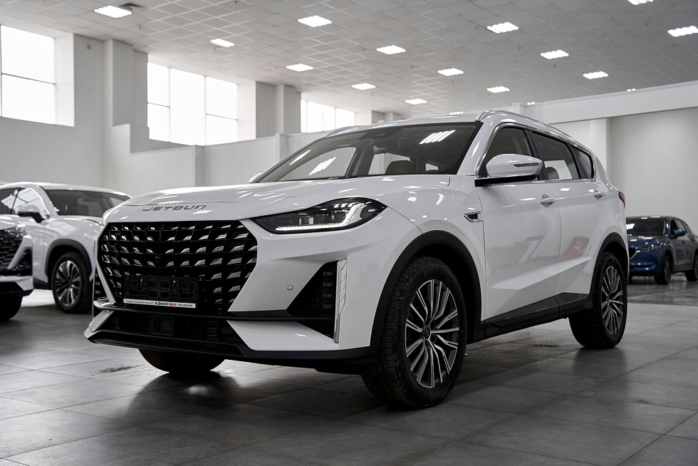 JETOUR X70 PLUS Luxury, черный