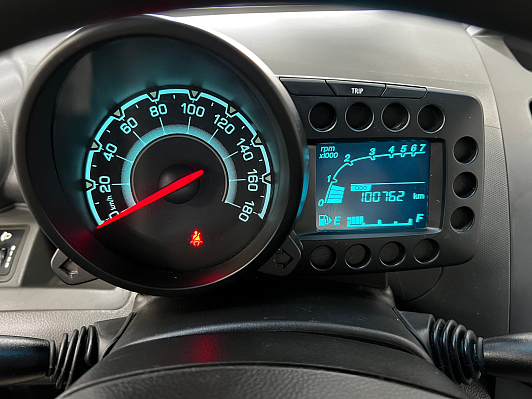 Chevrolet Spark, 2011 года, пробег 100751 км
