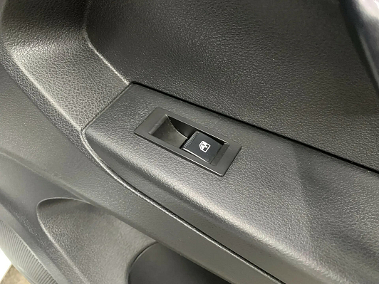 Lada (ВАЗ) Vesta Comfort, 2019 года, пробег 104929 км