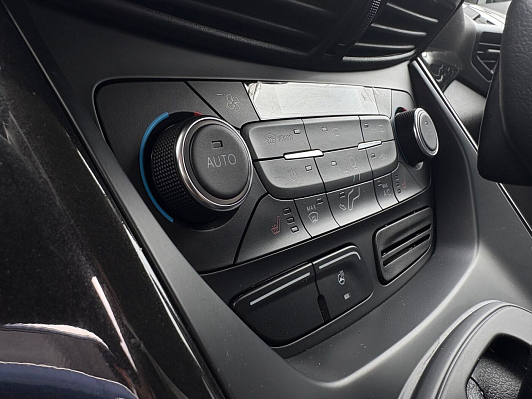 Ford Kuga Titanium, 2018 года, пробег 71600 км
