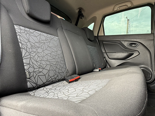 Lada (ВАЗ) XRAY Comfort, 2018 года, пробег 110000 км