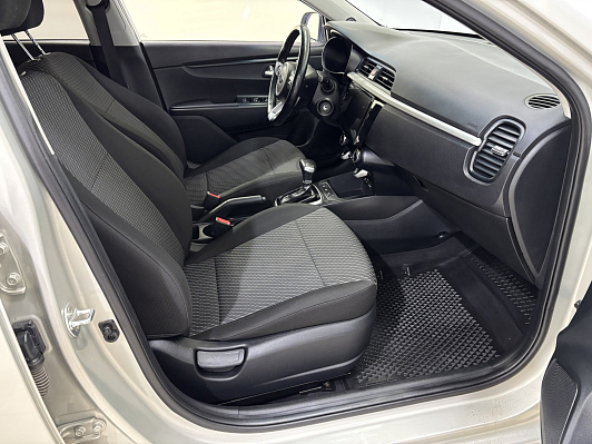 Kia Rio Luxe, 2017 года, пробег 151052 км