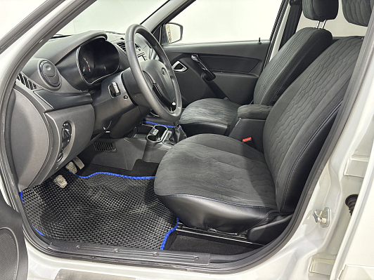 Lada (ВАЗ) Granta #CLUB'23, 2023 года, пробег 40000 км