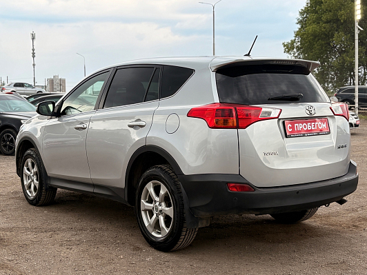Toyota RAV4, 2013 года, пробег 232000 км