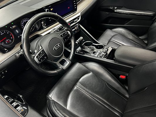Kia K5 Luxe, 2020 года, пробег 97339 км