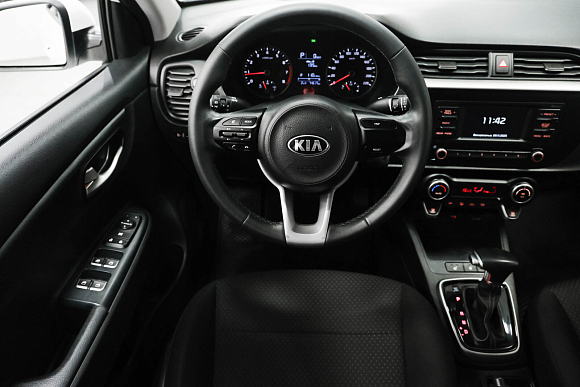 Kia Rio Luxe, 2021 года, пробег 74500 км