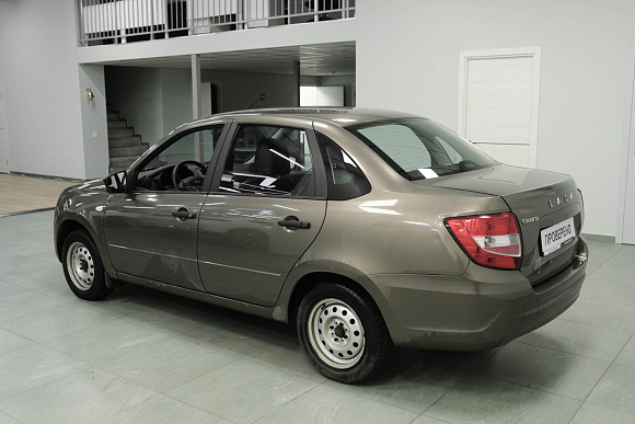 Lada (ВАЗ) Granta Standard, 2019 года, пробег 95000 км