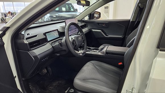 Toyota RAV4 Luxury, 2026 года, пробег 904 км