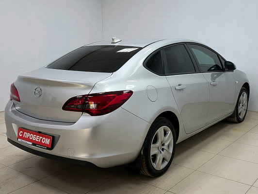 Opel Astra Cosmo, 2013 года, пробег 216093 км