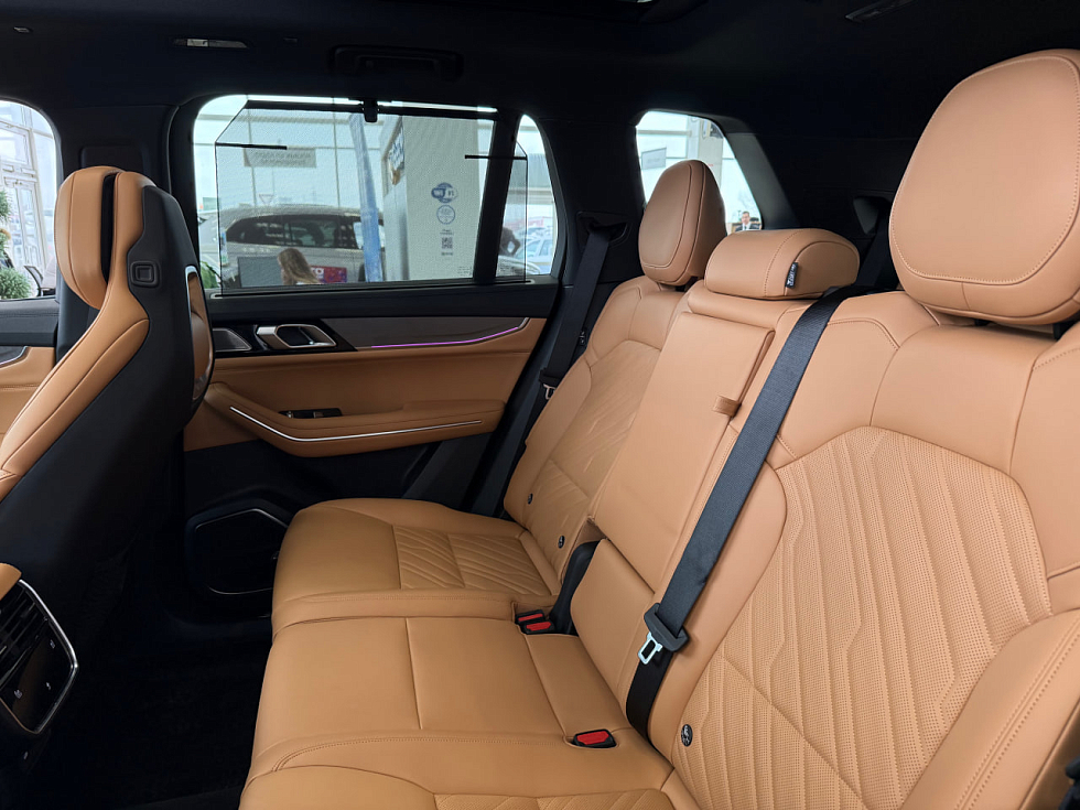 Lynk & Co 09 Discovery Ultra, черный