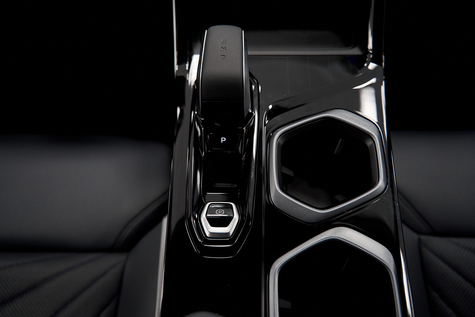 Geely Atlas Flagship, голубой