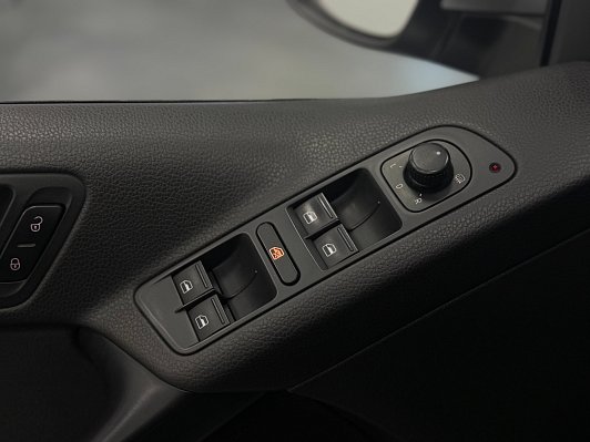 Volkswagen Tiguan, 2013 года, пробег 157702 км