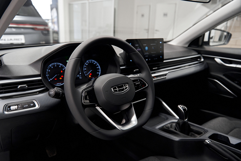 Geely Emgrand Flagship, белый