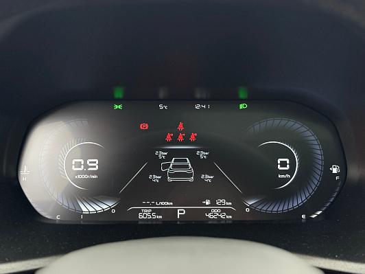 Geely Emgrand Flagship, 2024 года, пробег 46234 км