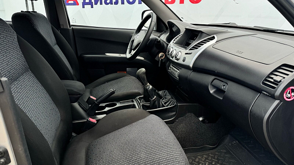 Mitsubishi L200, 2014 года, пробег 136013 км