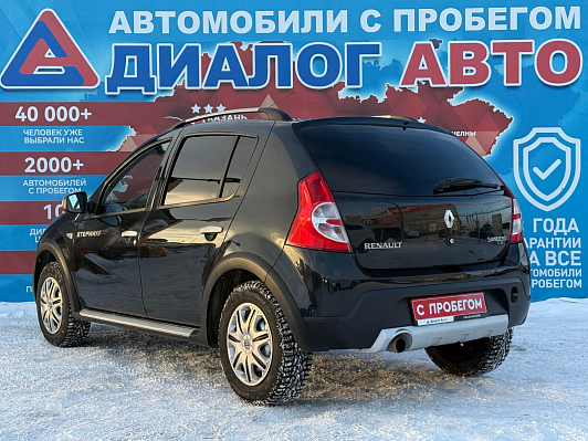 Renault Sandero, 2012 года, пробег 194738 км