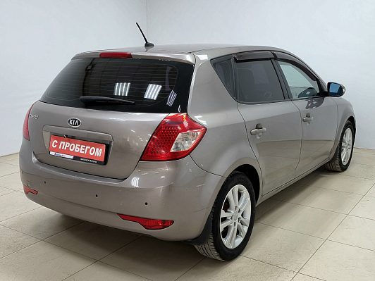 Kia Ceed, 2011 года, пробег 229248 км