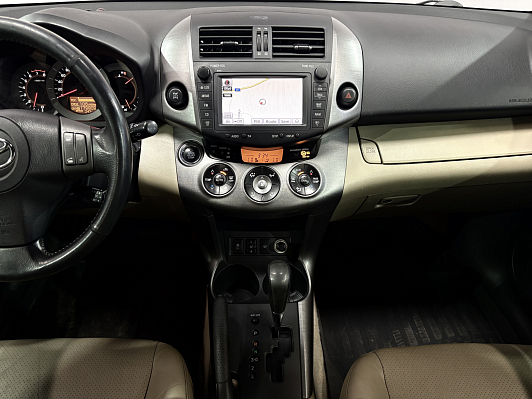 Toyota RAV4, 2010 года, пробег 178807 км