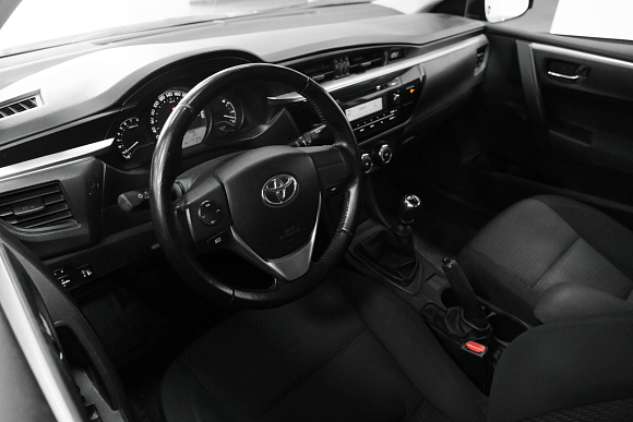 Toyota Corolla, 2014 года, пробег 175000 км
