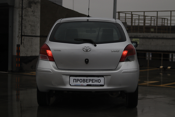 Toyota Yaris, 2009 года, пробег 225000 км