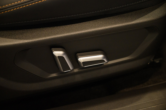 Haval Jolion Elite, красный