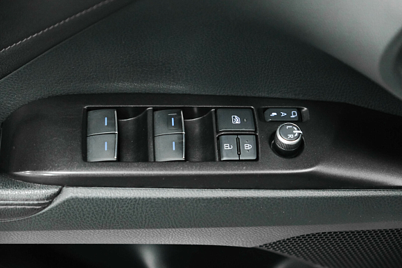 Toyota Camry Элеганс, 2021 года, пробег 107046 км