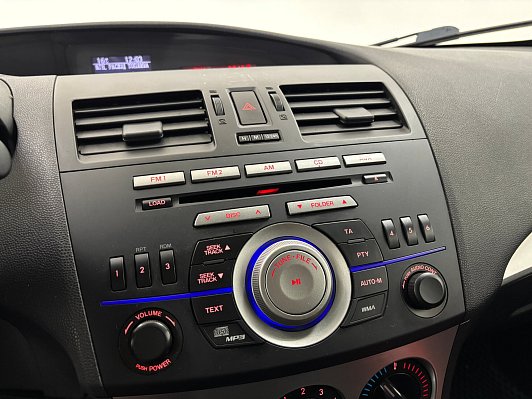 Mazda 3 Touring, 2011 года, пробег 167060 км