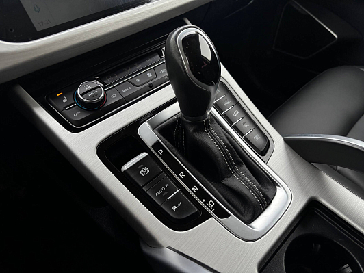 Geely Atlas Люкс + Yandex Auto, 2019 года, пробег 96000 км