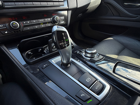 BMW 5 серии, 2010 года, пробег 195198 км