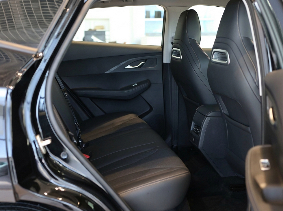 Omoda C5 Стиль (2024), черный