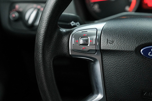 Ford Mondeo Ambiente, 2013 года, пробег 134000 км