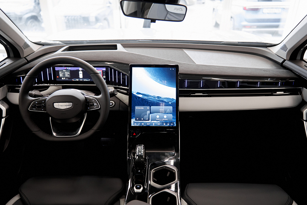 Geely Atlas Flagship Sport, серый