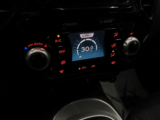 Nissan Juke SE+, 2012 года, пробег 139800 км