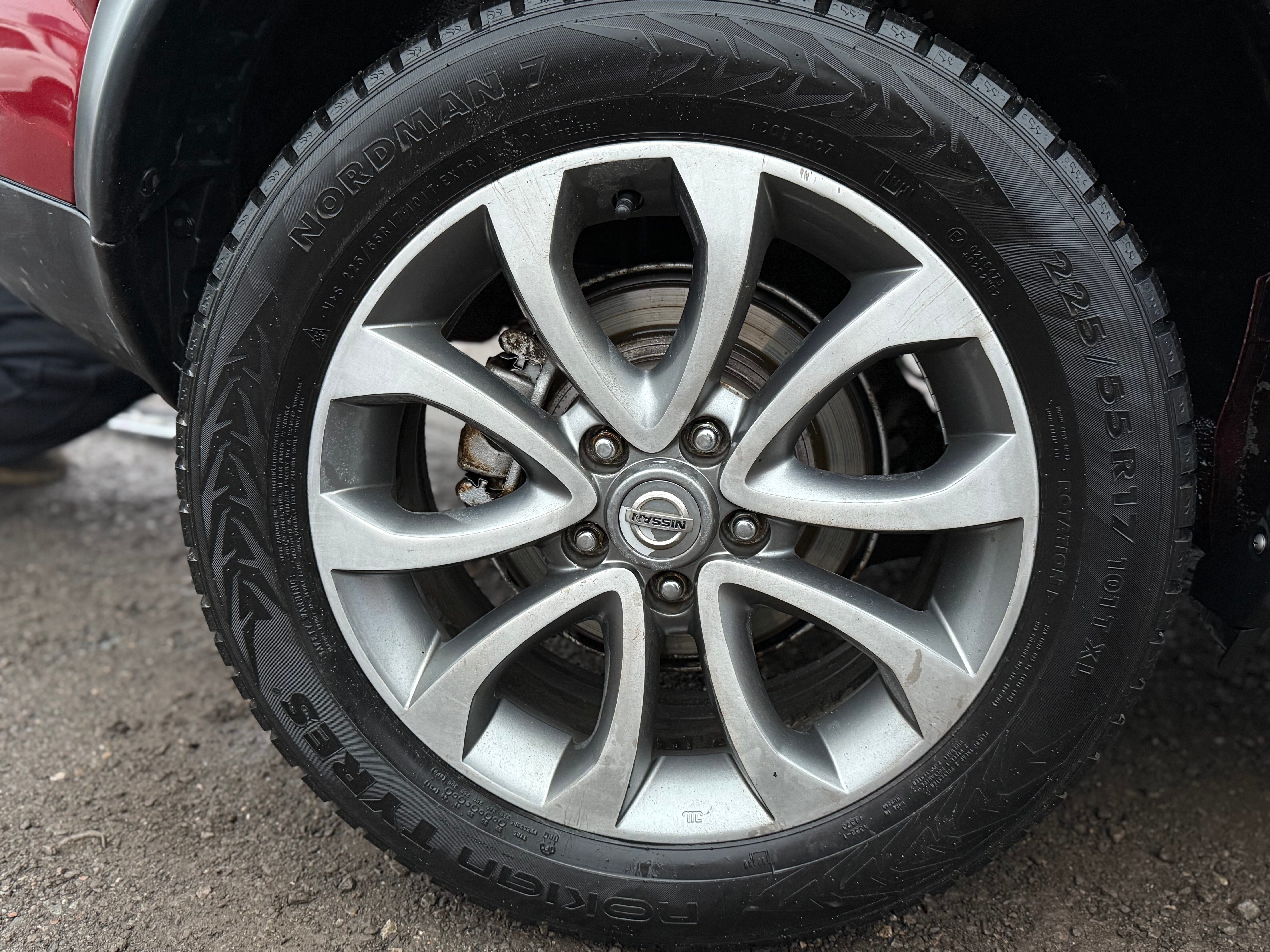 Nissan Juke SV2, 2014 года, пробег 137100 км