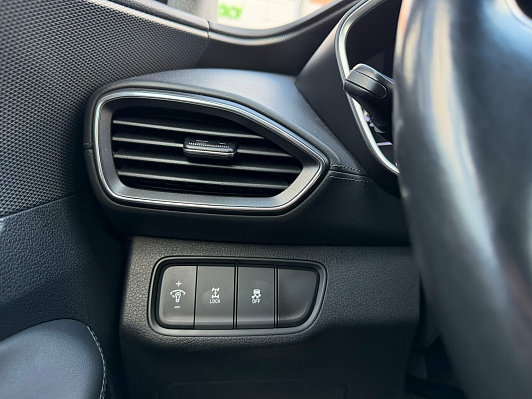 Hyundai Santa Fe Premier, 2019 года, пробег 109700 км