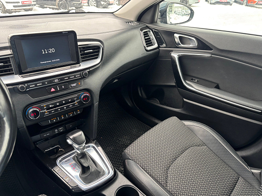 Kia Ceed Premium, 2019 года, пробег 63760 км