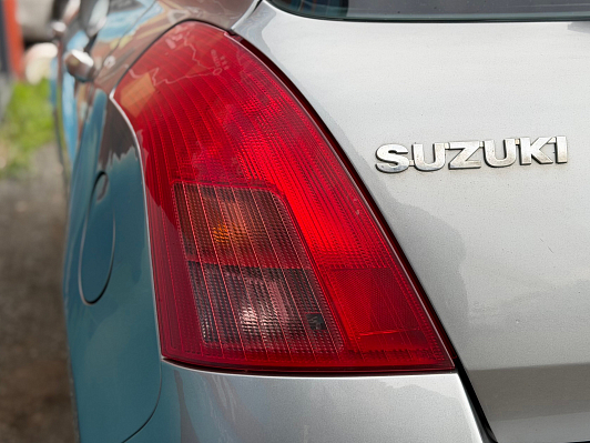 Suzuki Swift GLA, 2006 года, пробег 263346 км