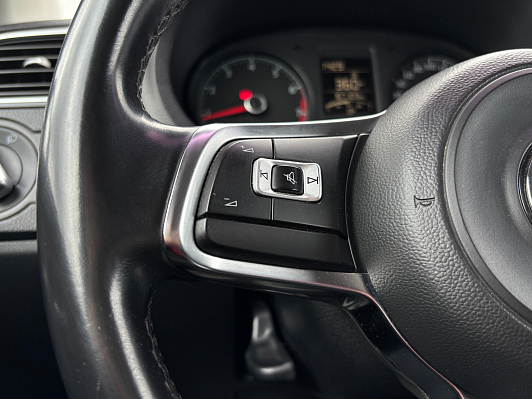 Volkswagen Polo Drive, 2018 года, пробег 167102 км