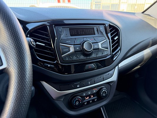 Lada (ВАЗ) Vesta Comfort, 2020 года, пробег 97470 км