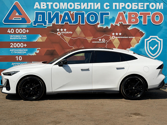 Changan UNI-V Люкс, 2023 года, пробег 39396 км