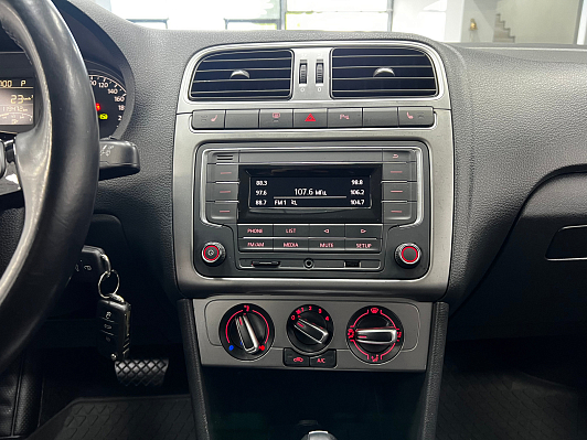 Volkswagen Polo Comfortline, 2020 года, пробег 119415 км