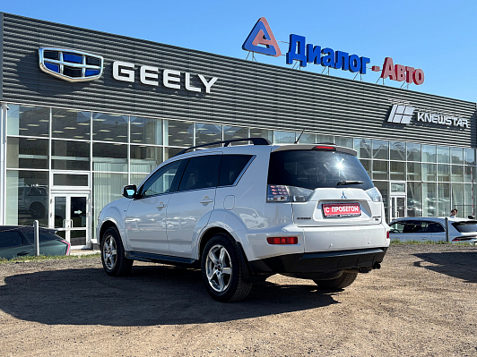 Mitsubishi Outlander Instyle, 2011 года, пробег 197181 км