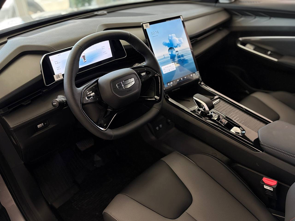 Geely Cityray Флагман, серебряный