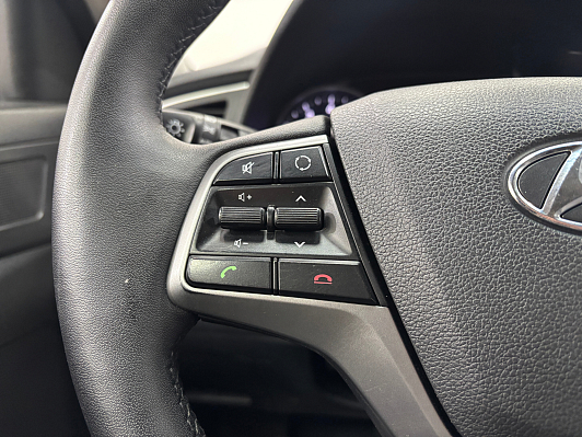 Hyundai Elantra Comfort + Style + High-Tech, 2016 года, пробег 193268 км