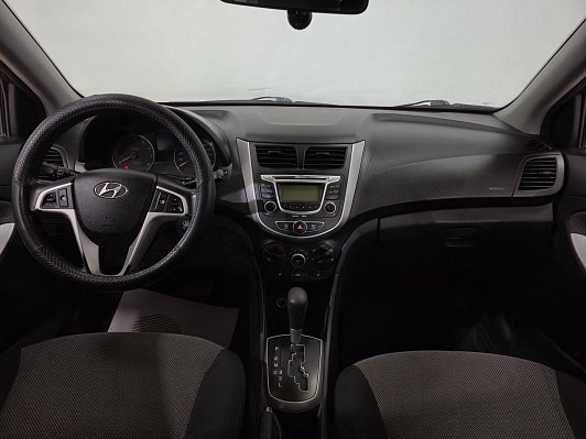 Hyundai Solaris, 2012 года, пробег 262092 км