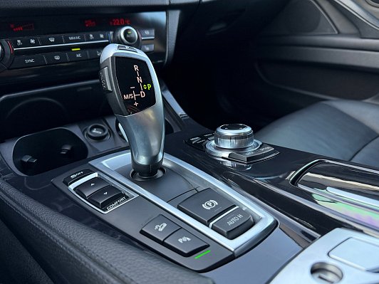 BMW 5 серии, 2016 года, пробег 174049 км