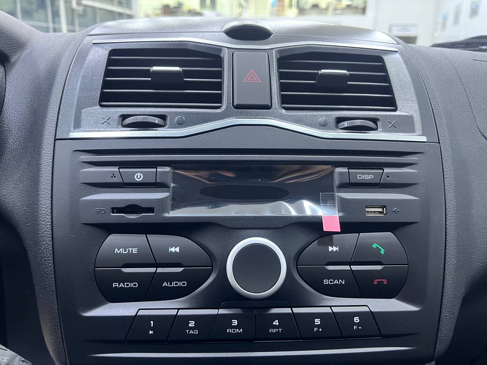 Lada (ВАЗ) Granta #CLUB'23, белый