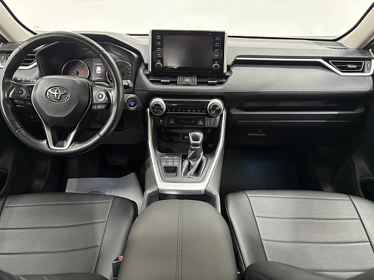 Toyota RAV4 Комфорт, 2020 года, пробег 105140 км